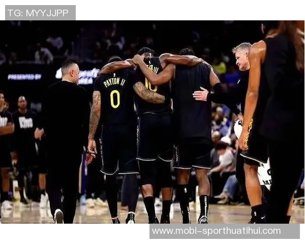 科尔确认巴特勒和库明加将参加下周训练有望在揭幕战对湖人出战