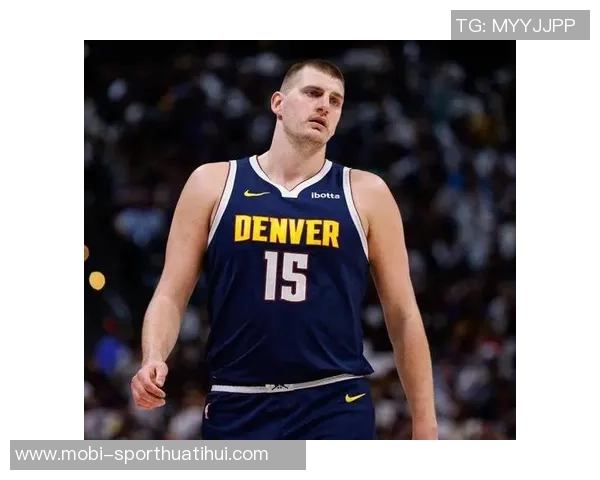 约基奇单节狂揽15分9板6助成自1996-97赛季以来首位球员